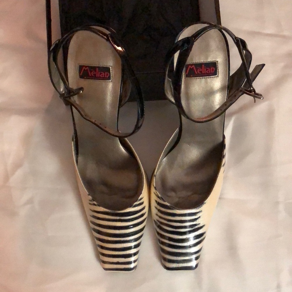Melian Black/Cream Patent Leather Pump-Size 9M